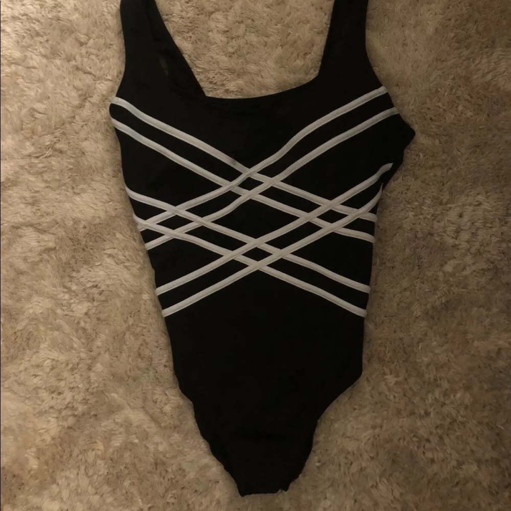 Inches Away Cross Swimsuit Plus 12 Low One Piece G